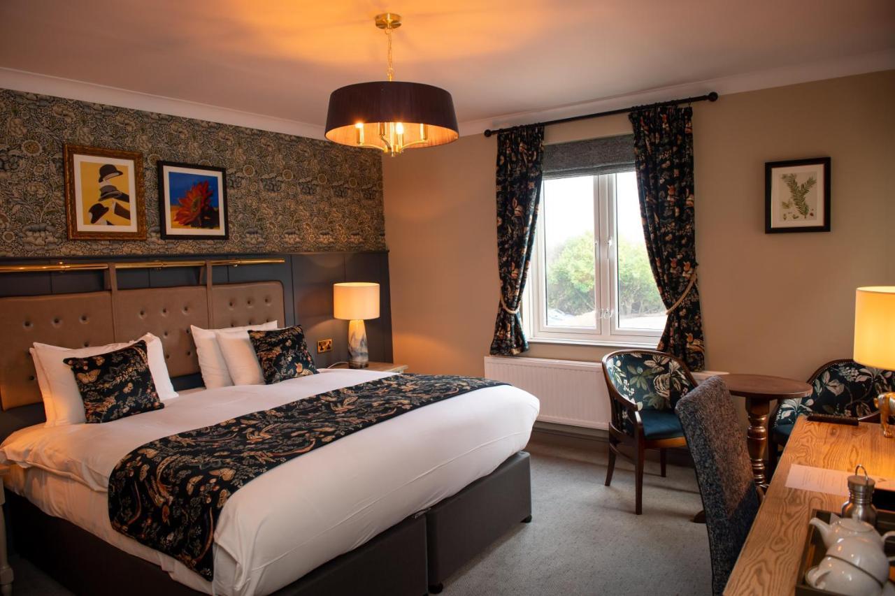 The Red Lion Inn By Chef & Brewer Collection Todwick Esterno foto