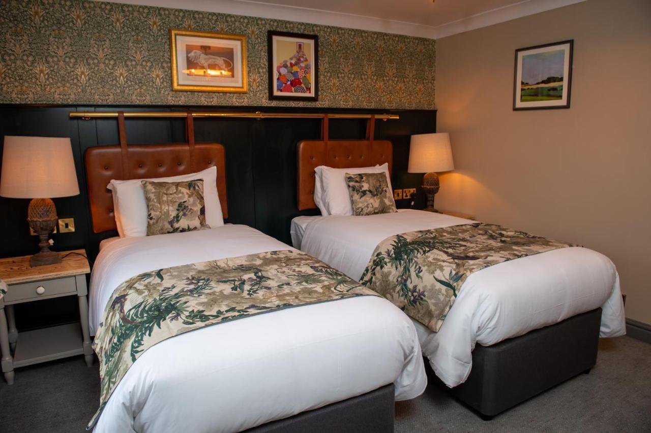 The Red Lion Inn By Chef & Brewer Collection Todwick Esterno foto
