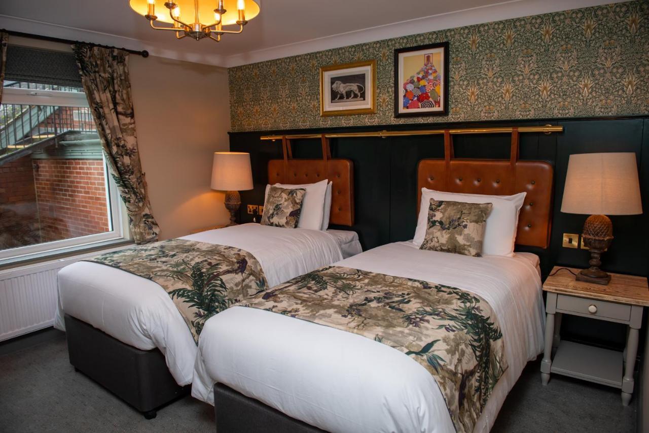 The Red Lion Inn By Chef & Brewer Collection Todwick Esterno foto