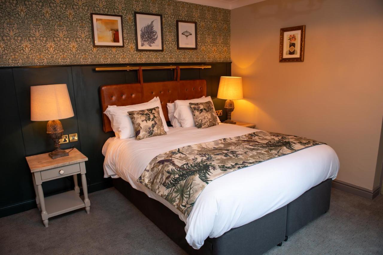 The Red Lion Inn By Chef & Brewer Collection Todwick Esterno foto