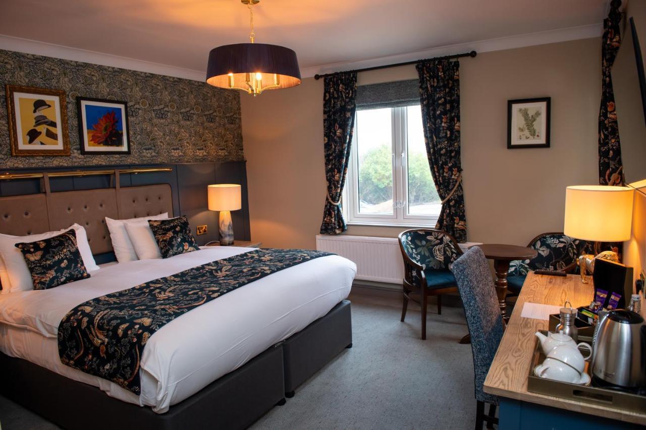 The Red Lion Inn By Chef & Brewer Collection Todwick Esterno foto
