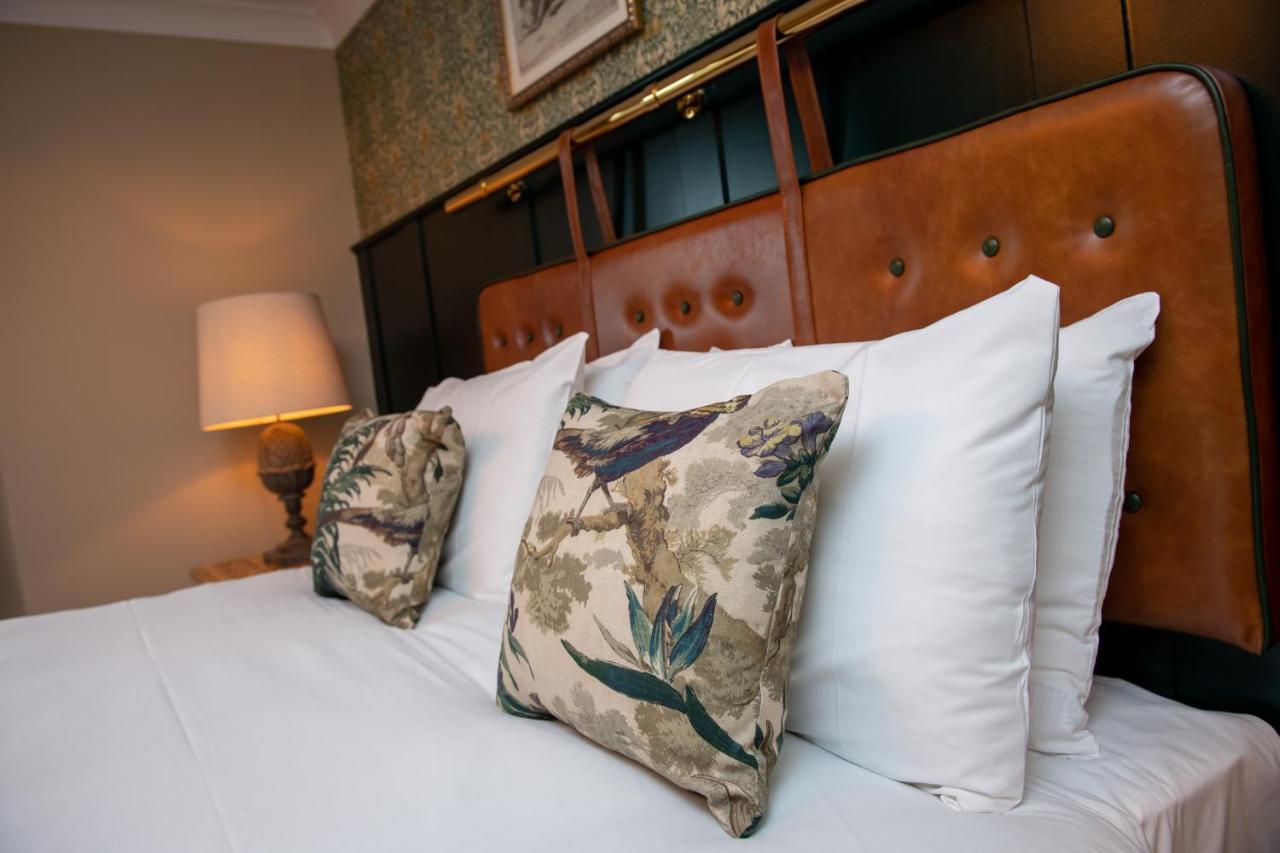 The Red Lion Inn By Chef & Brewer Collection Todwick Esterno foto
