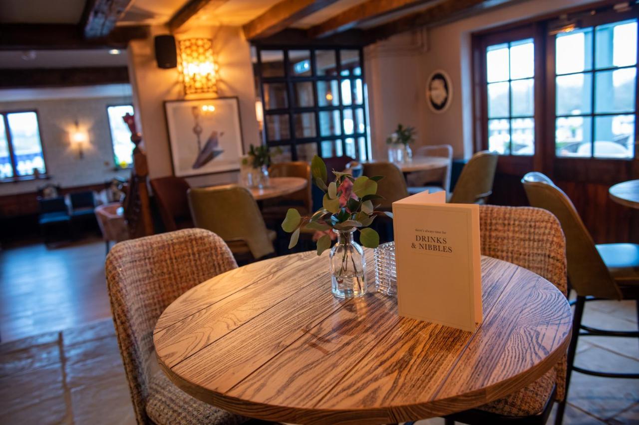 The Red Lion Inn By Chef & Brewer Collection Todwick Esterno foto