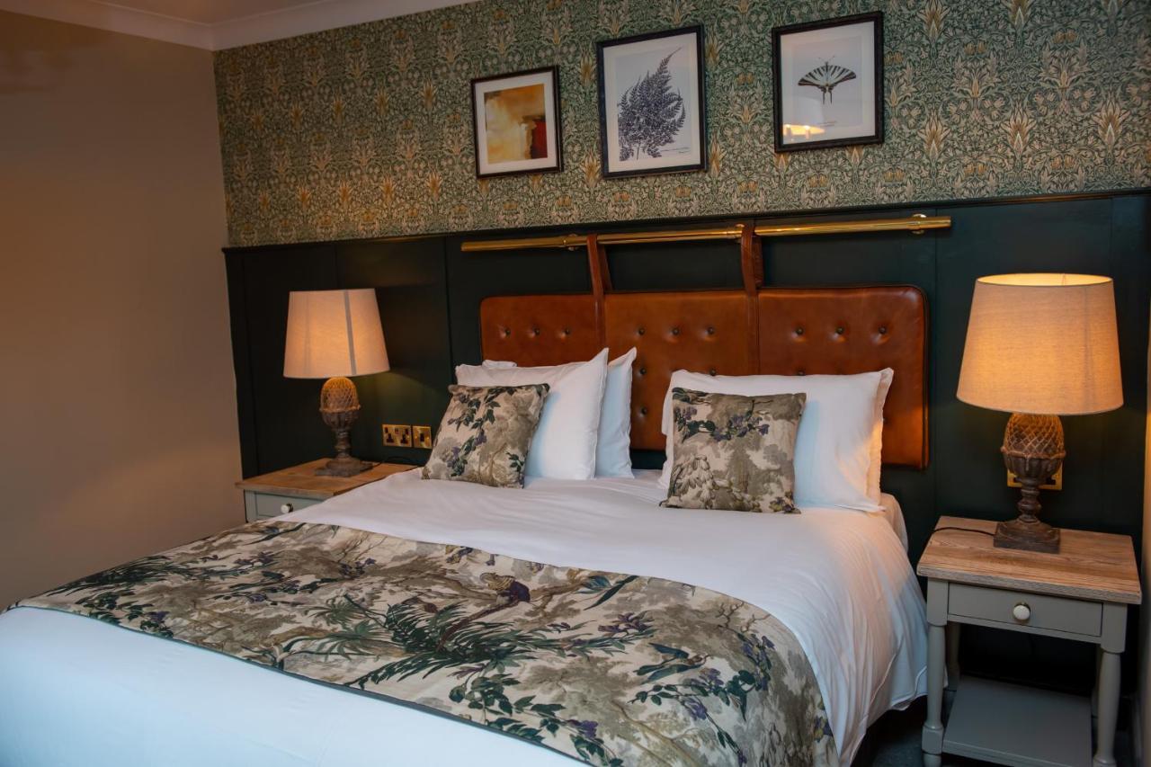 The Red Lion Inn By Chef & Brewer Collection Todwick Esterno foto