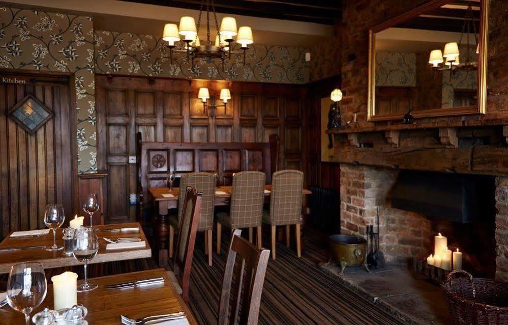 The Red Lion Inn By Chef & Brewer Collection Todwick Esterno foto